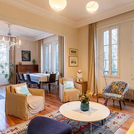 Superbe Maison Familiale Avec Jardin Au Coeur De *