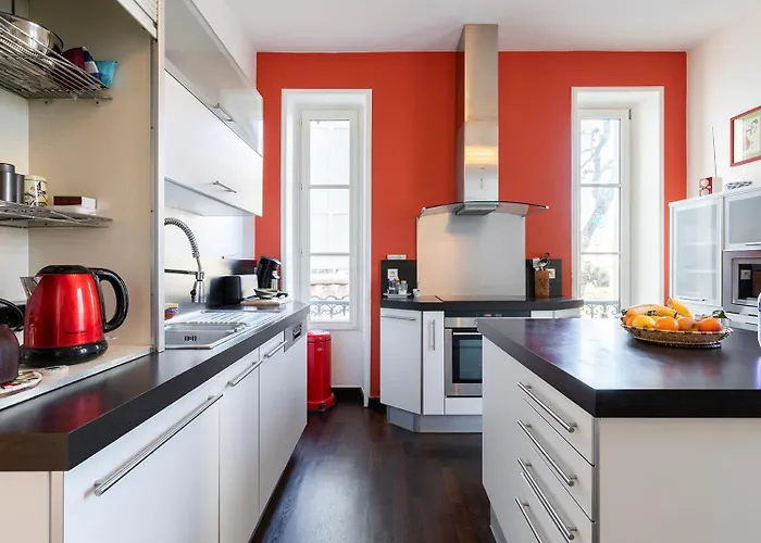 Superbe Maison Familiale Avec Jardin Au Coeur De Biarritz